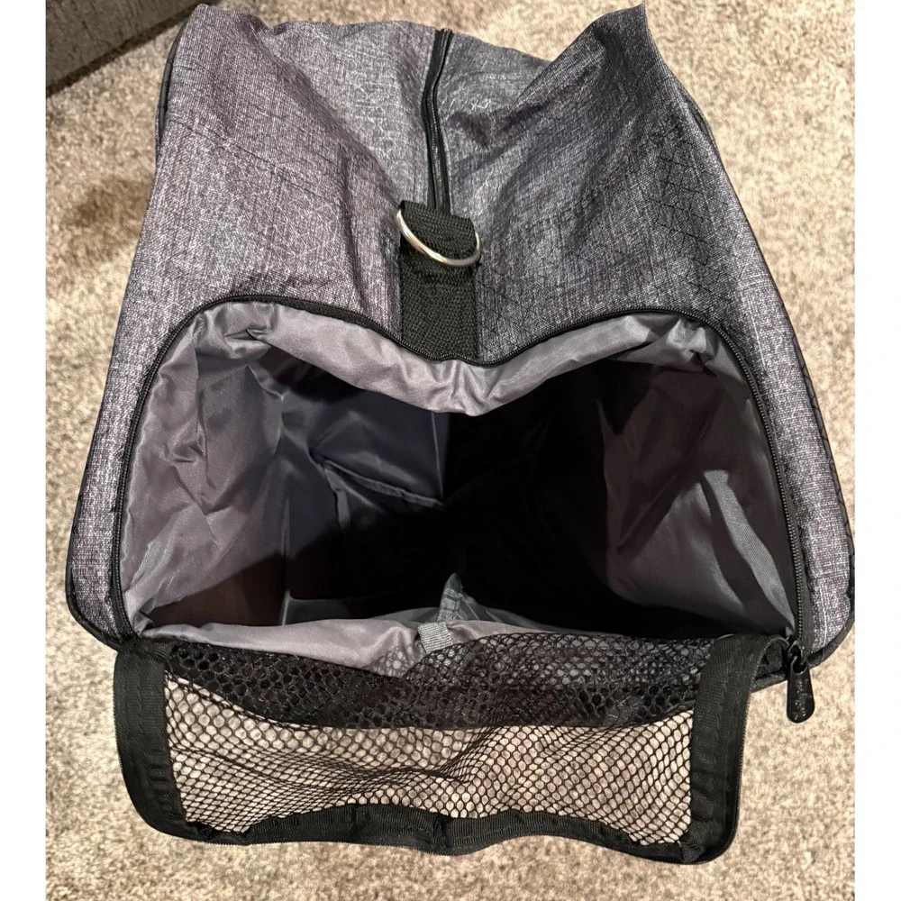 Thirty One All Packed Duffle Gym Sports Bag Duffel Monogram TRAVIS NEW Shoe Area